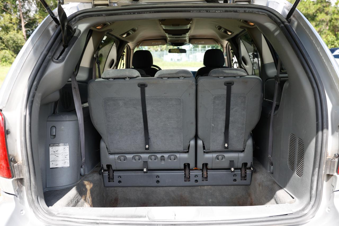 Dodge Caravan/Grand Caravan photo 24