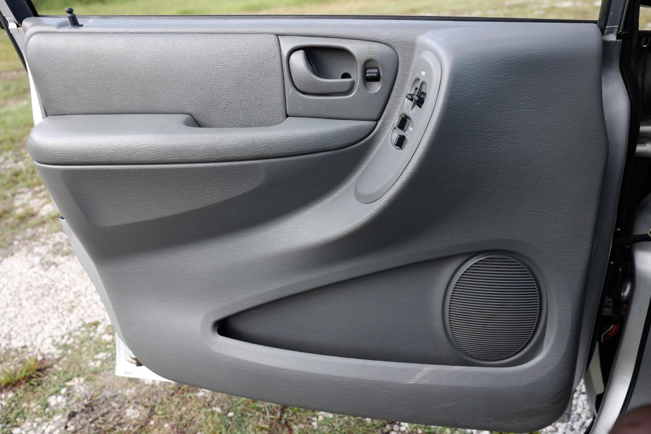 Dodge Caravan/Grand Caravan photo 39