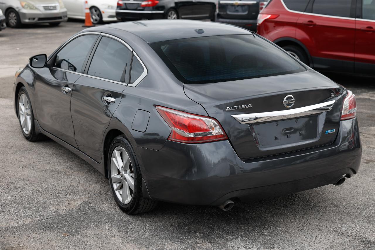 Nissan Altima  2013