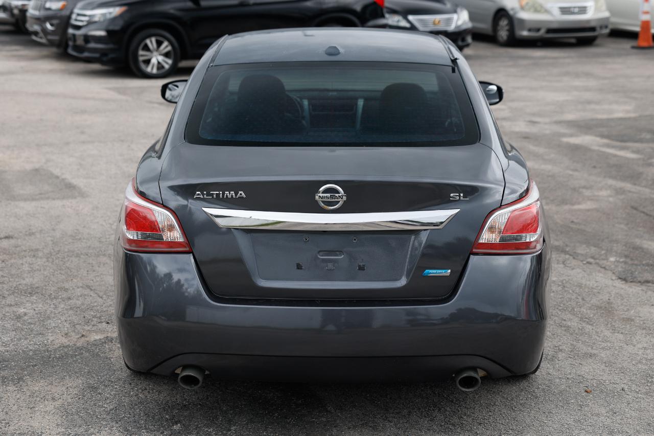 Nissan Altima  2013