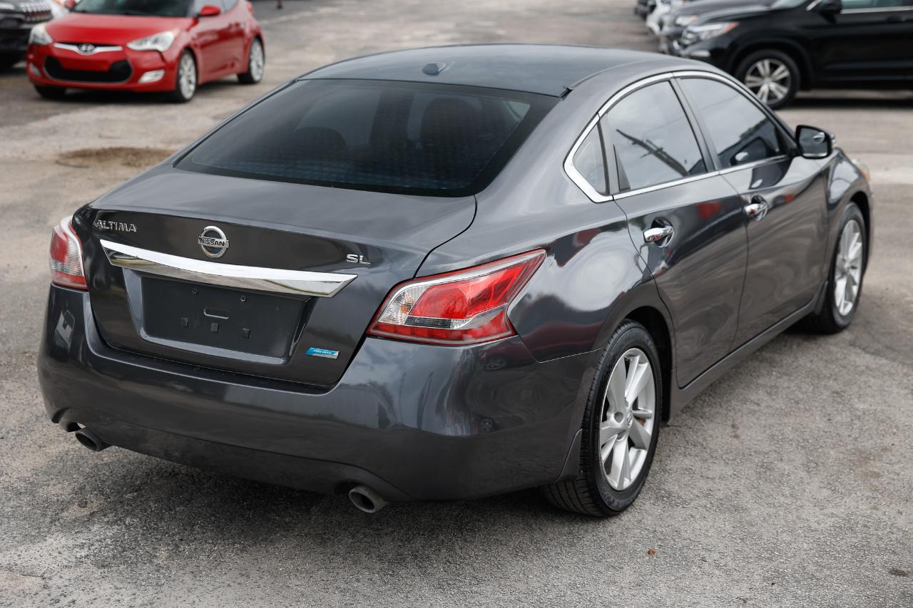 Nissan Altima  2013