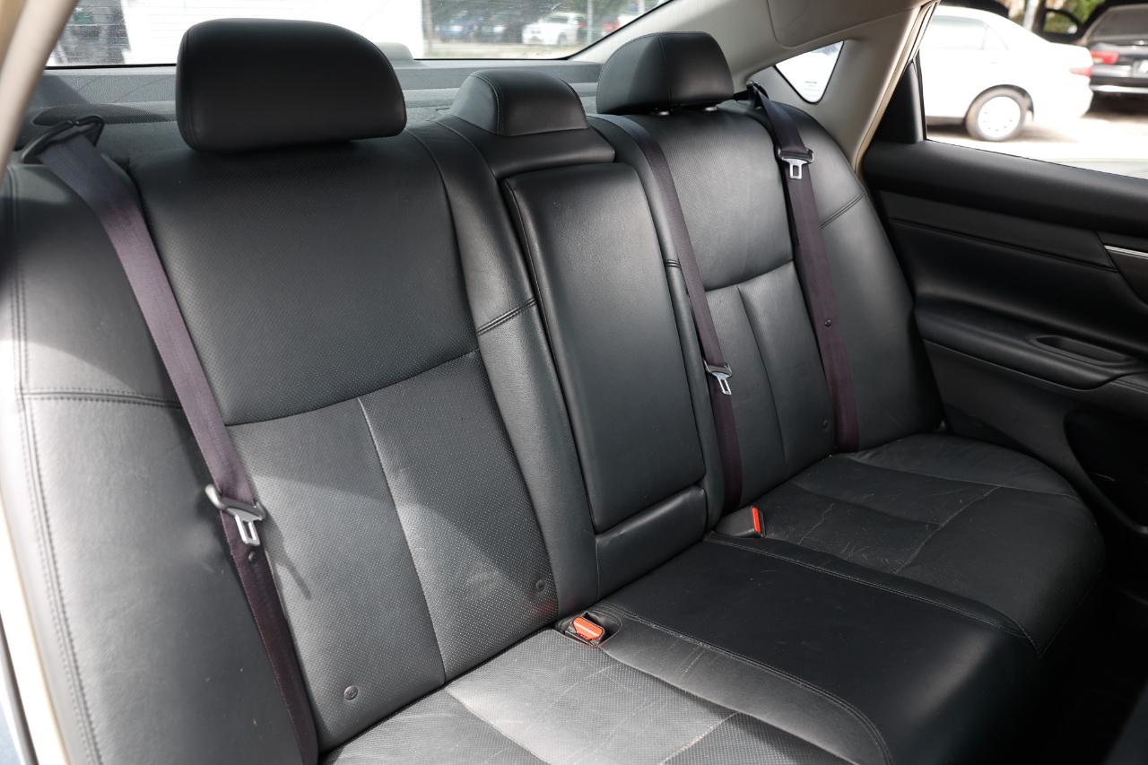 Nissan Altima  2013