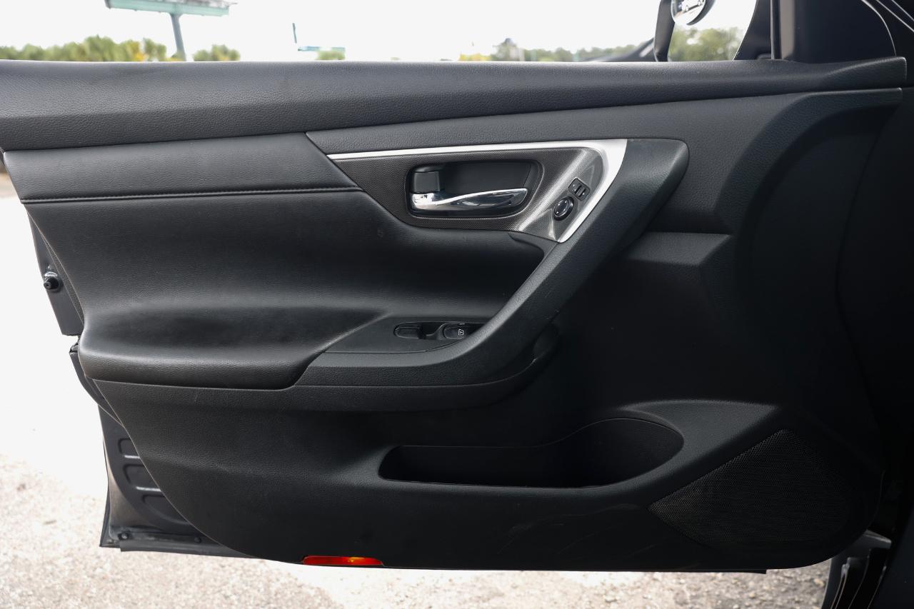 Nissan Altima  2013