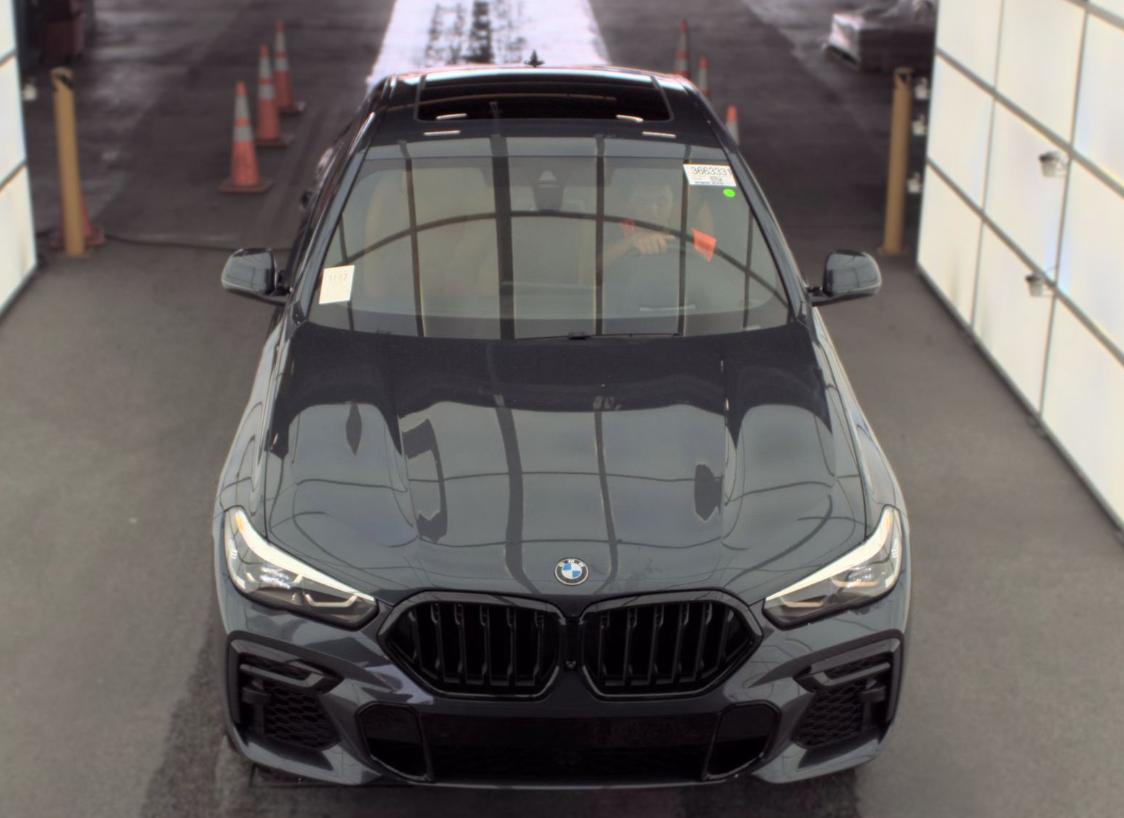BMW X6  2022