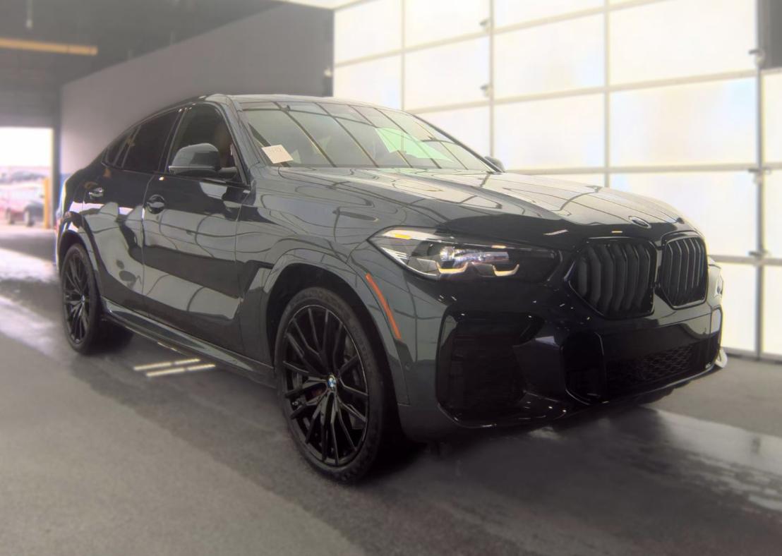 BMW X6  2022