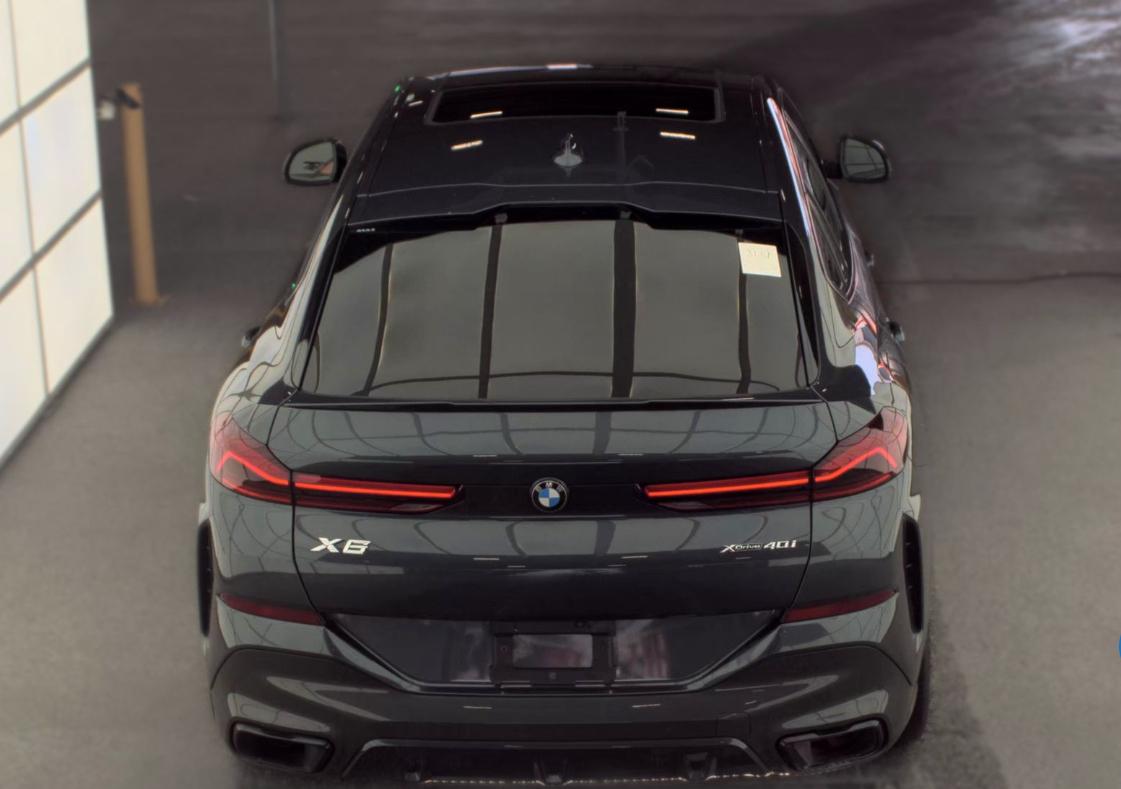 BMW X6  2022