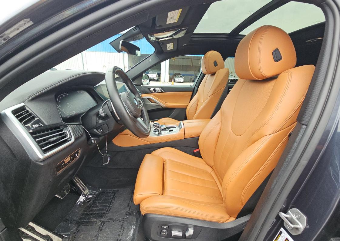 BMW X6  2022