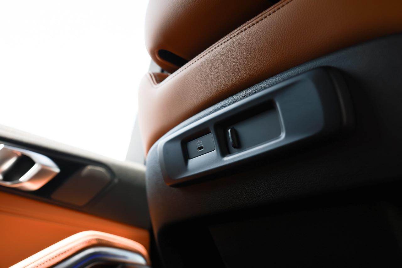BMW X6  2022