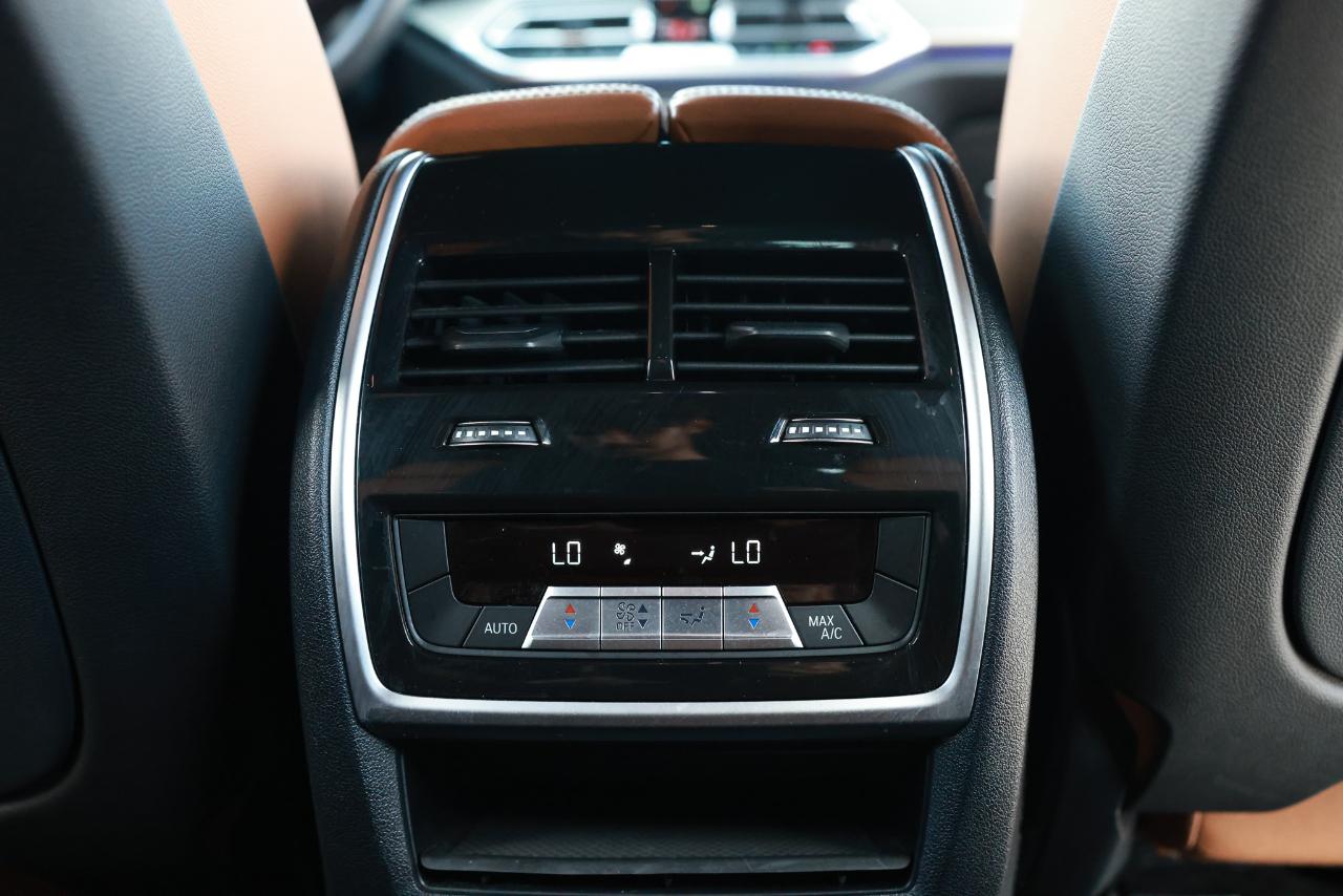 BMW X6  2022