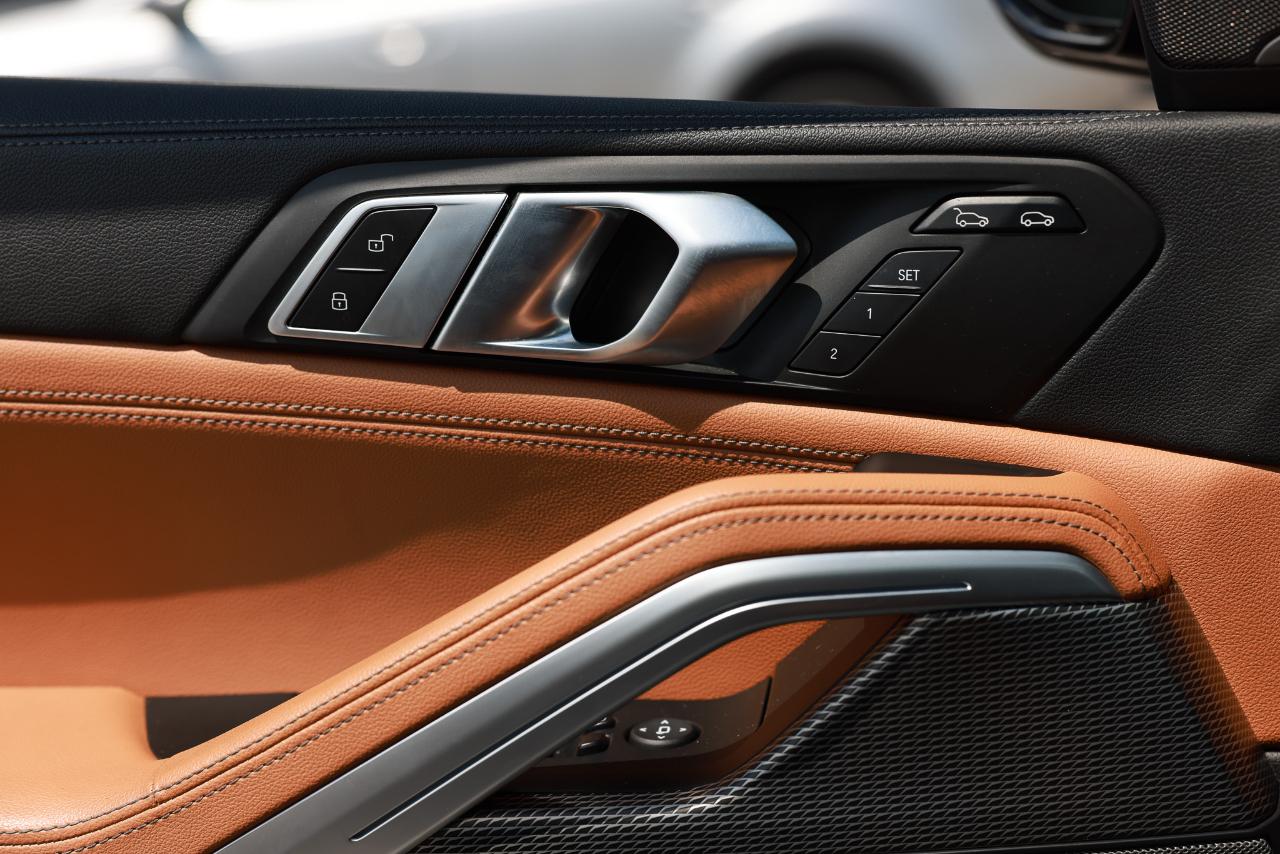 BMW X6  2022