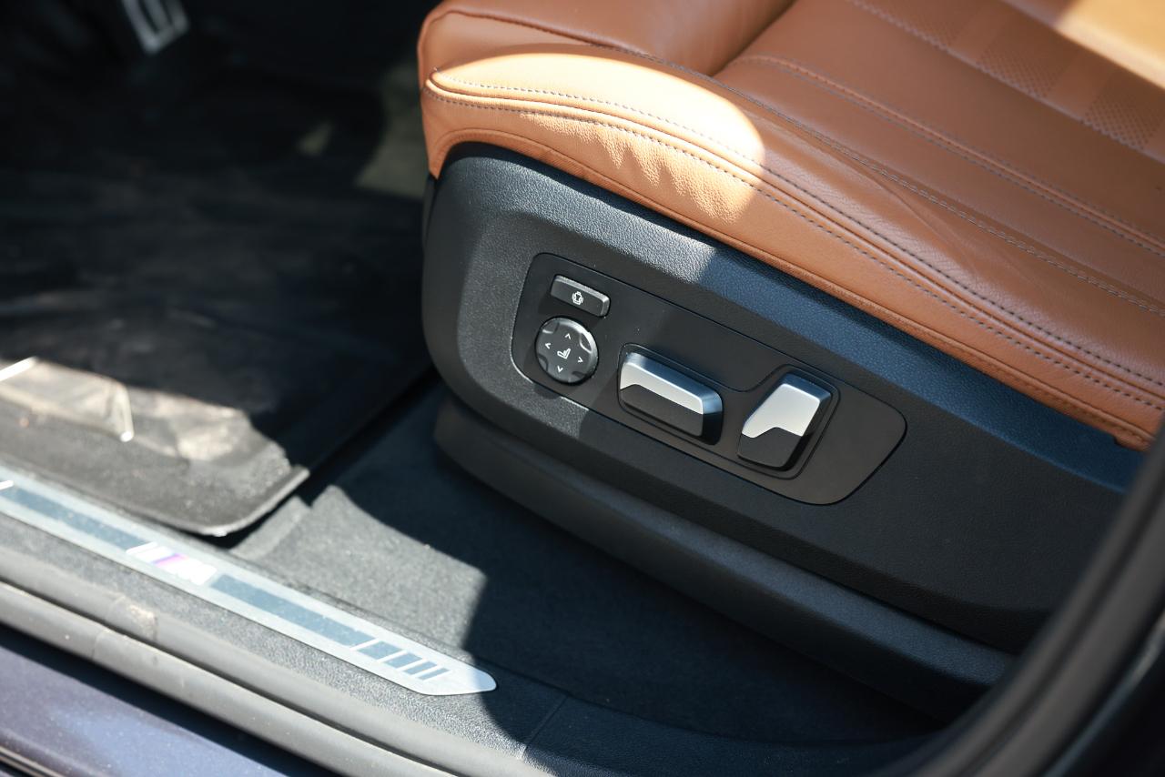 BMW X6  2022