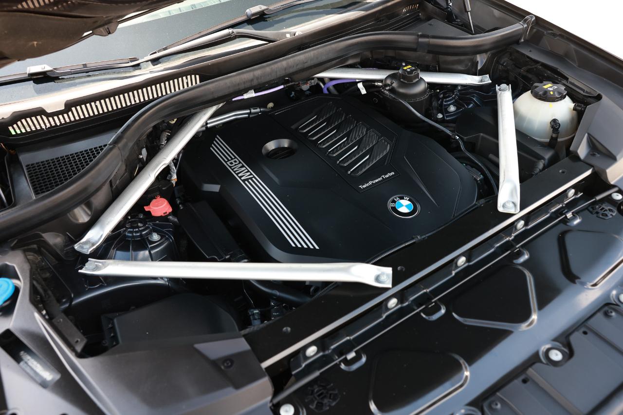 BMW X6  2022