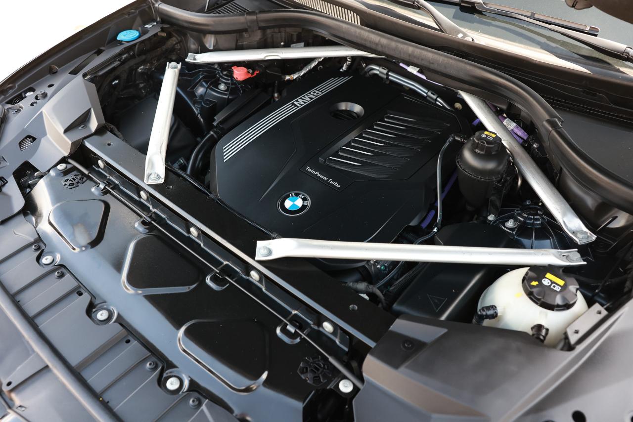 BMW X6  2022