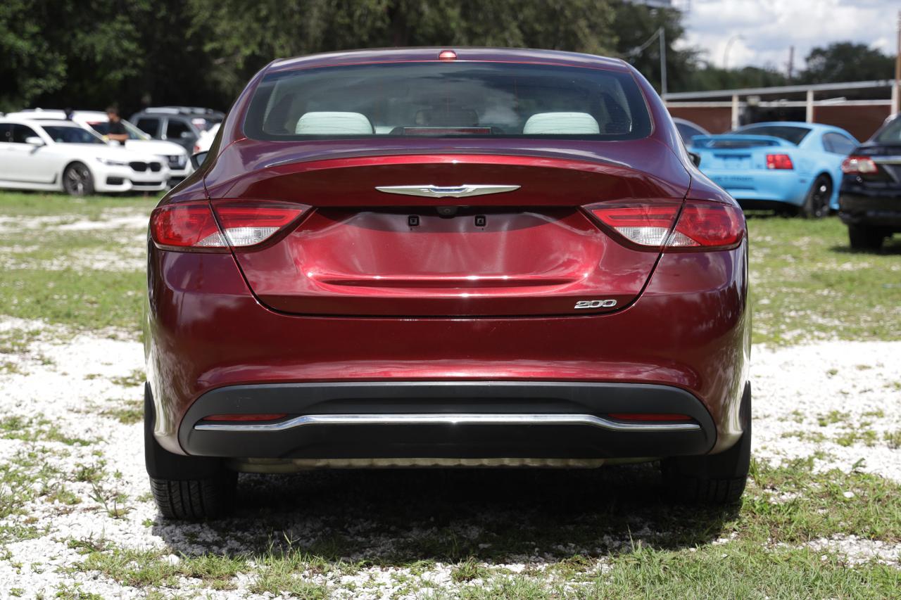 Chrysler 200  2015