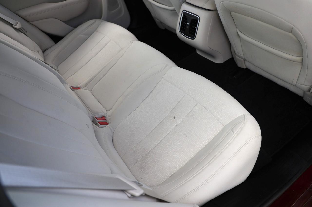 Chrysler 200  2015