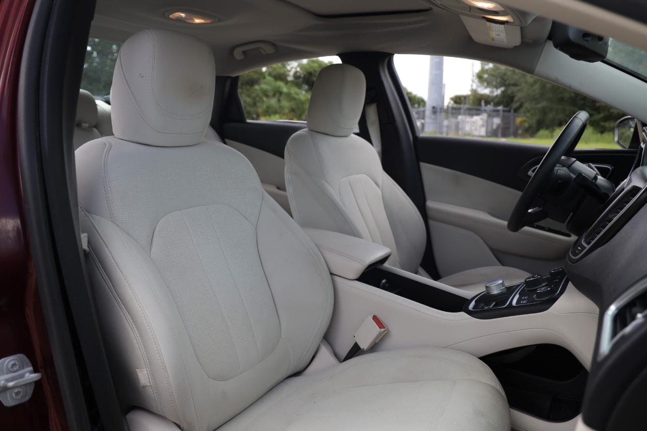 Chrysler 200  2015