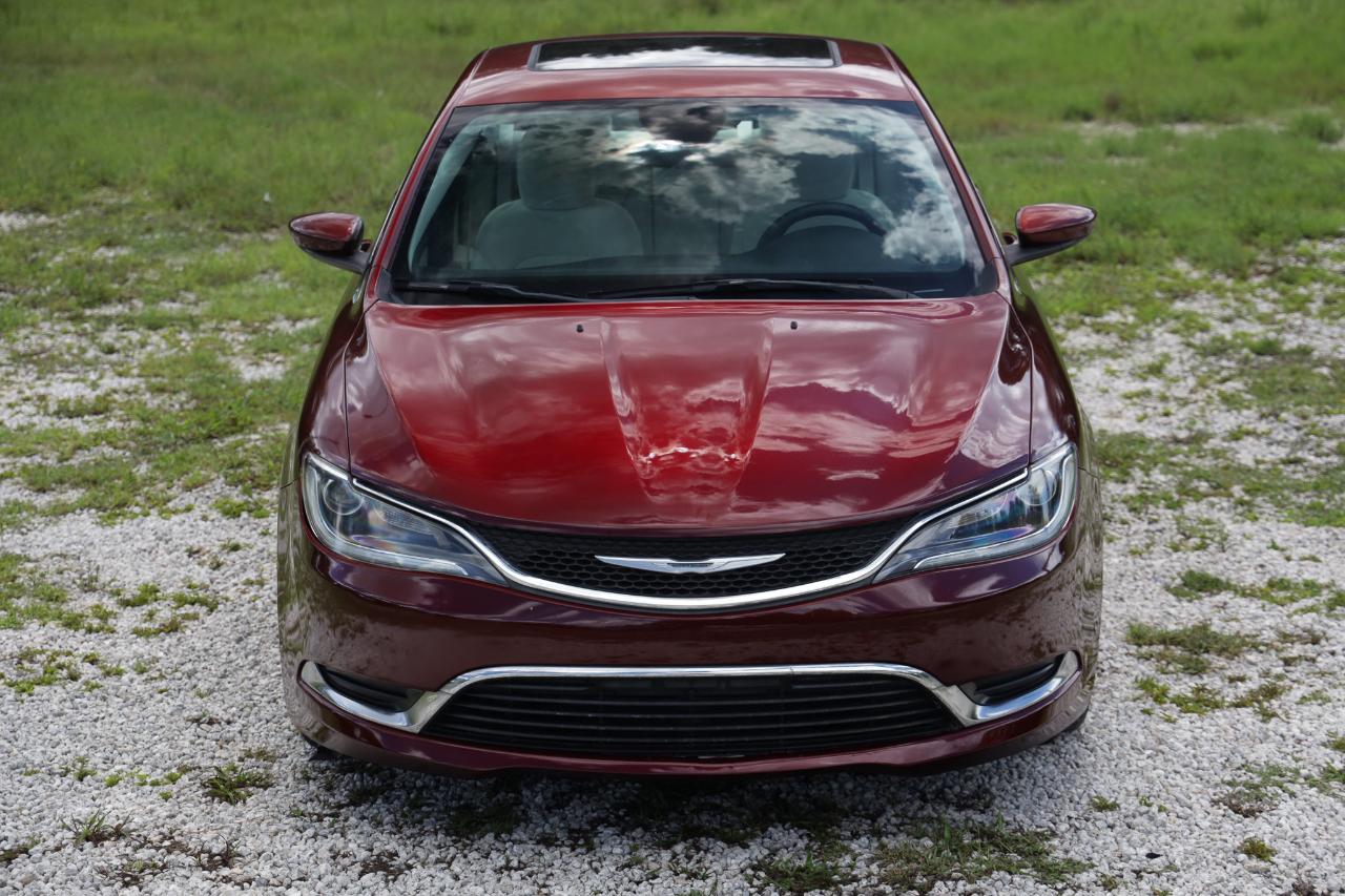 Chrysler 200  2015