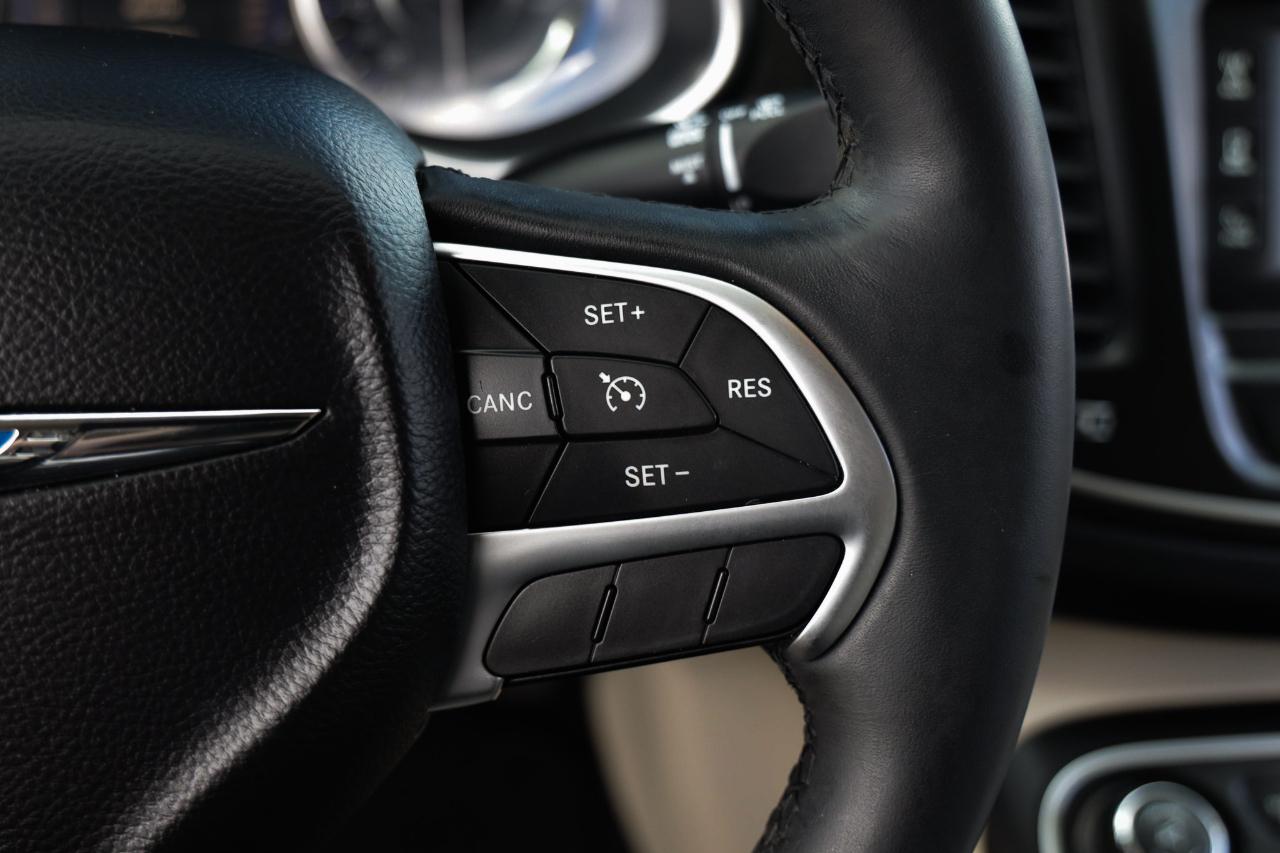 Chrysler 200  2015