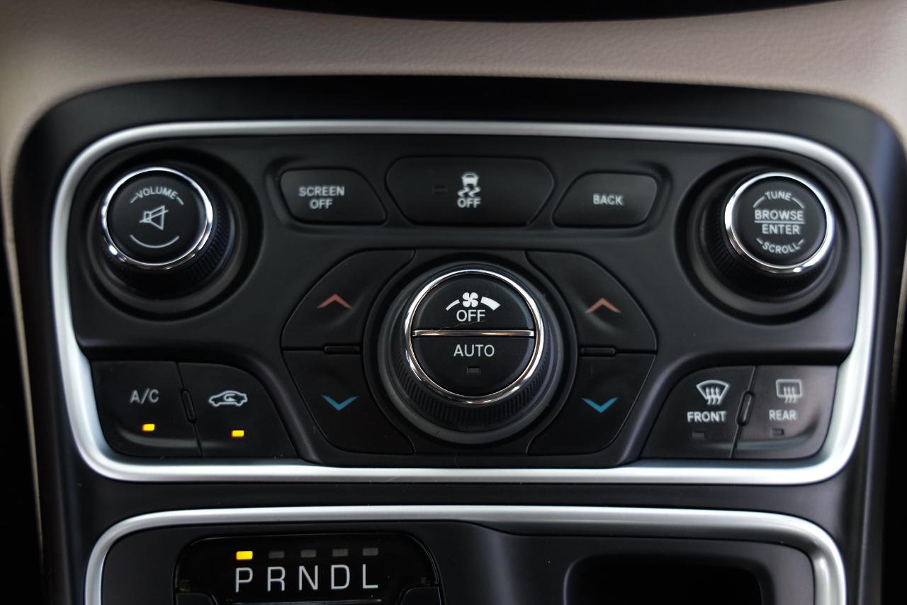 Chrysler 200  2015
