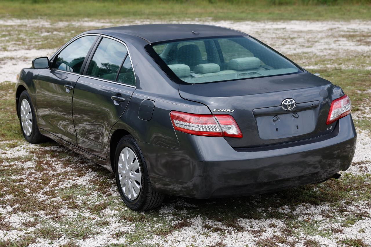 Toyota Camry  2011