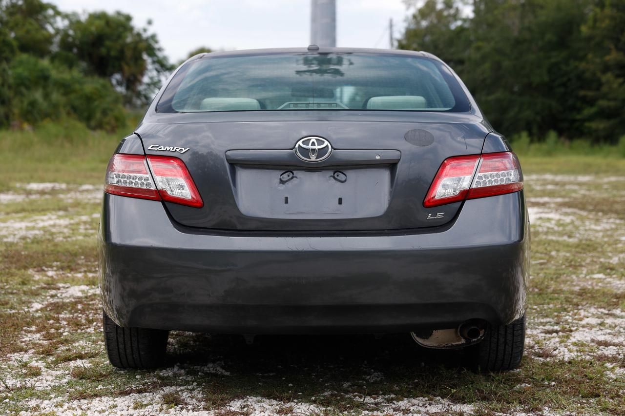 Toyota Camry  2011