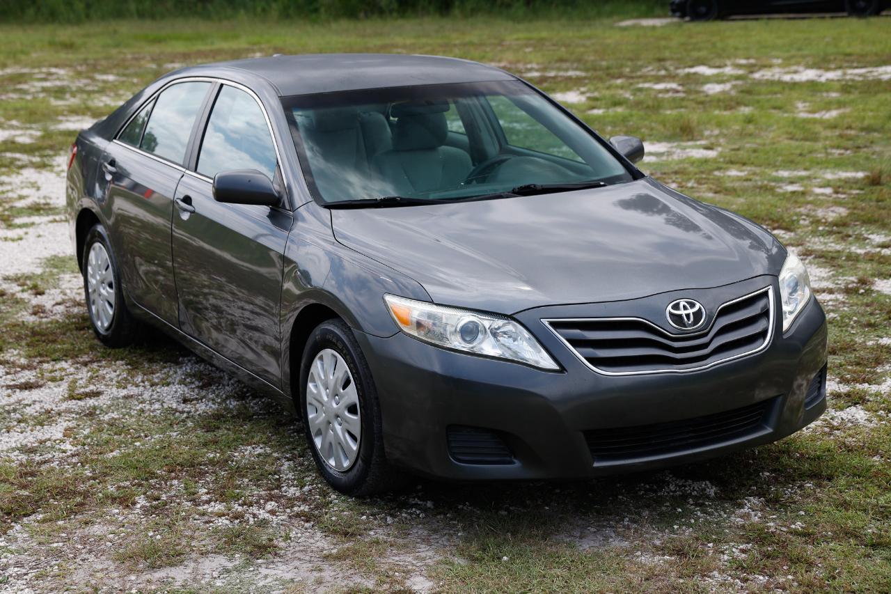 Toyota Camry  2011