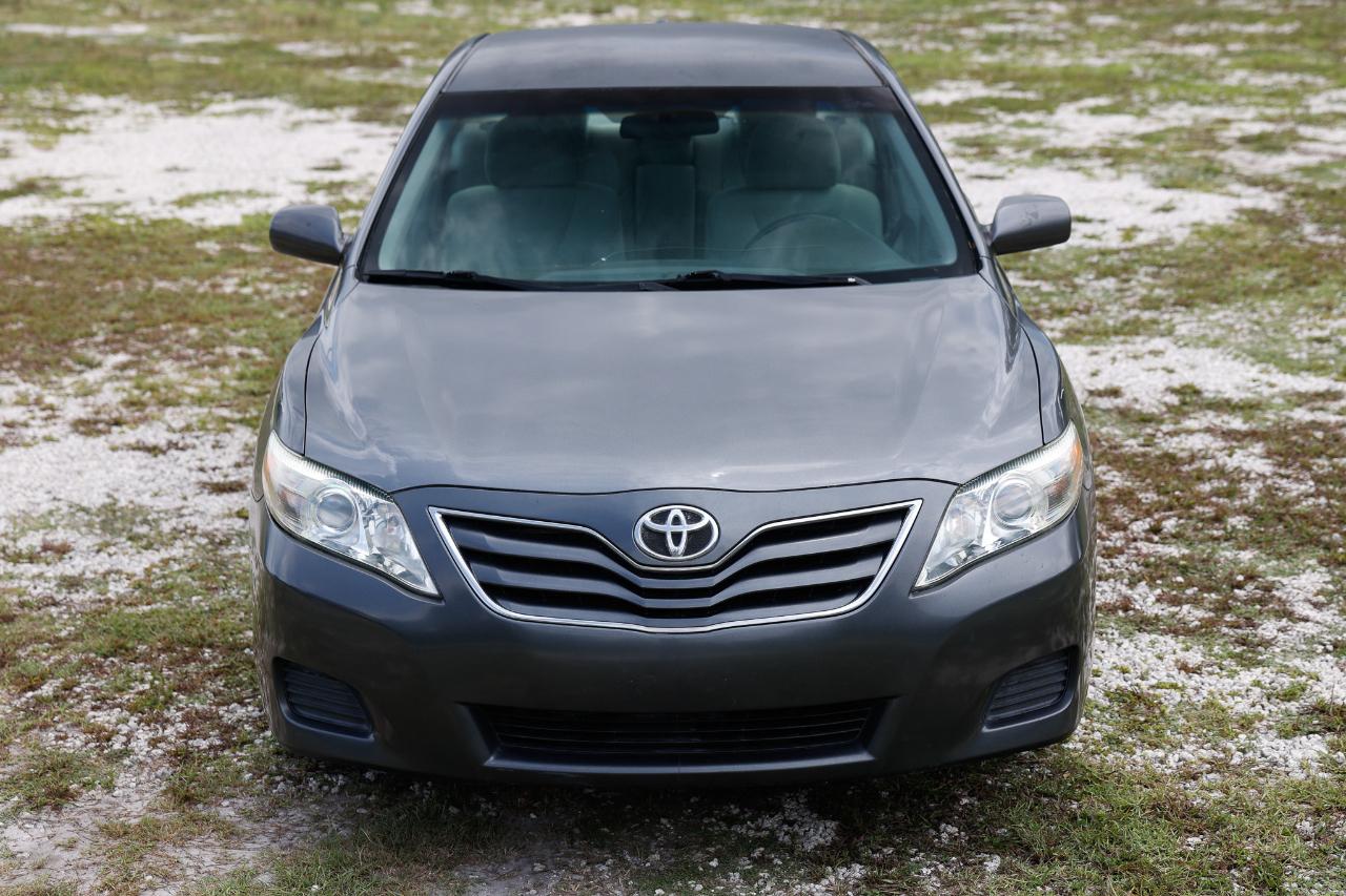 Toyota Camry  2011