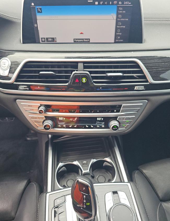 BMW 7 Series  2022