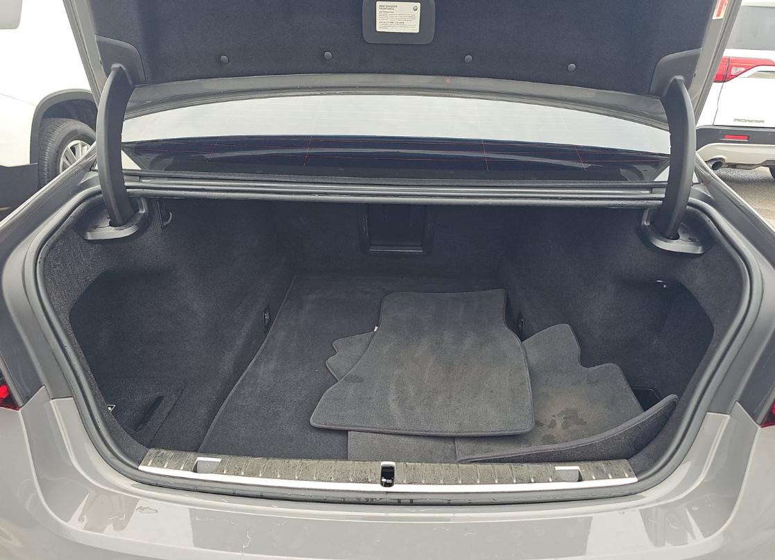 BMW 7 Series  2022