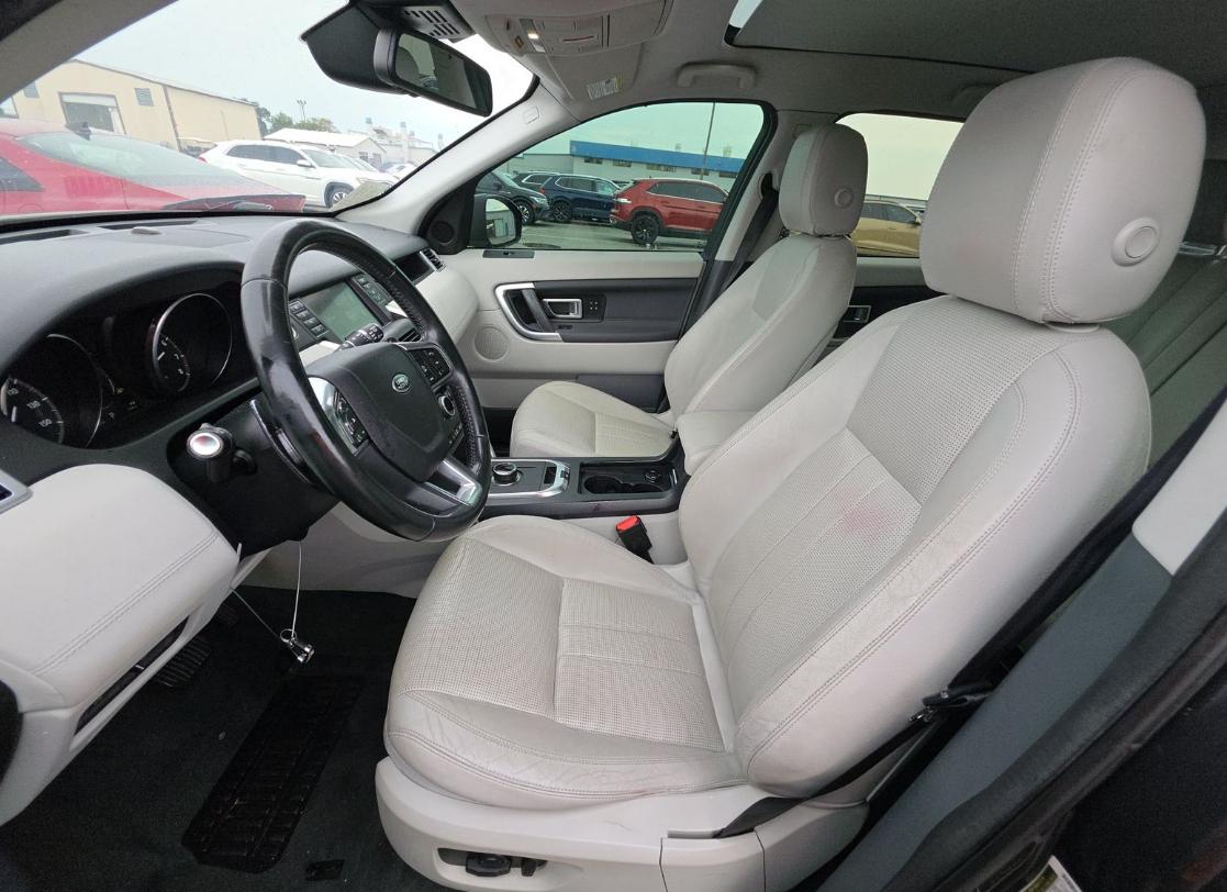 Land Rover Discovery Sport  2017