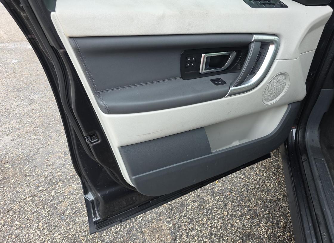 Land Rover Discovery Sport  2017