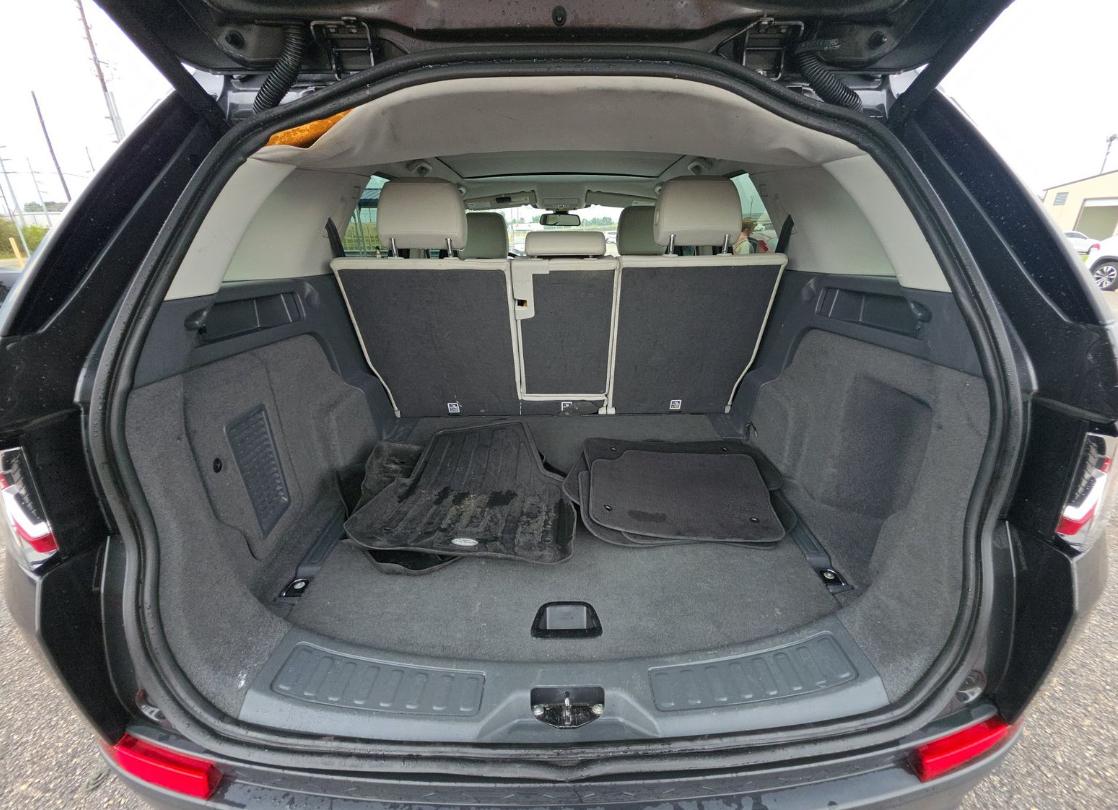 Land Rover Discovery Sport  2017
