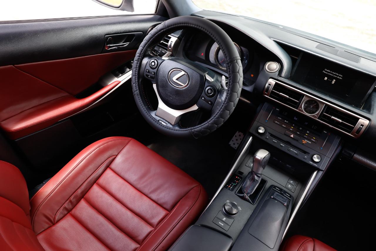 Lexus IS 250  2015