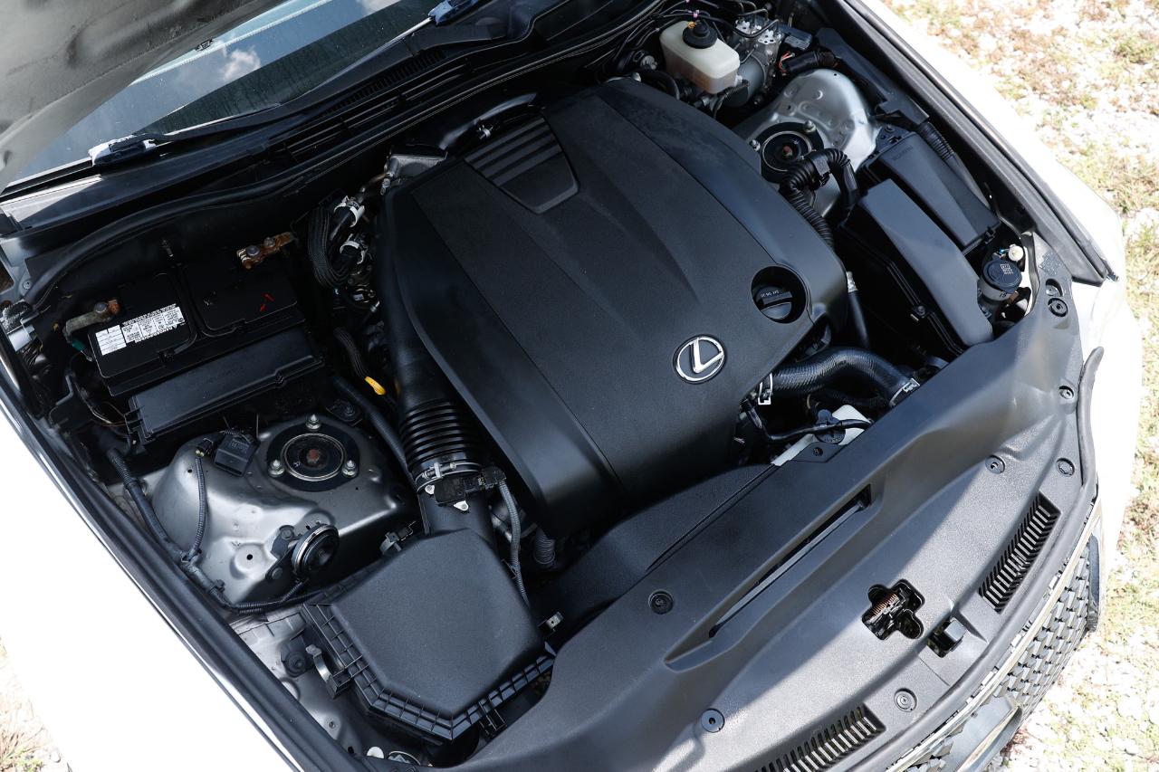 Lexus IS 250  2015
