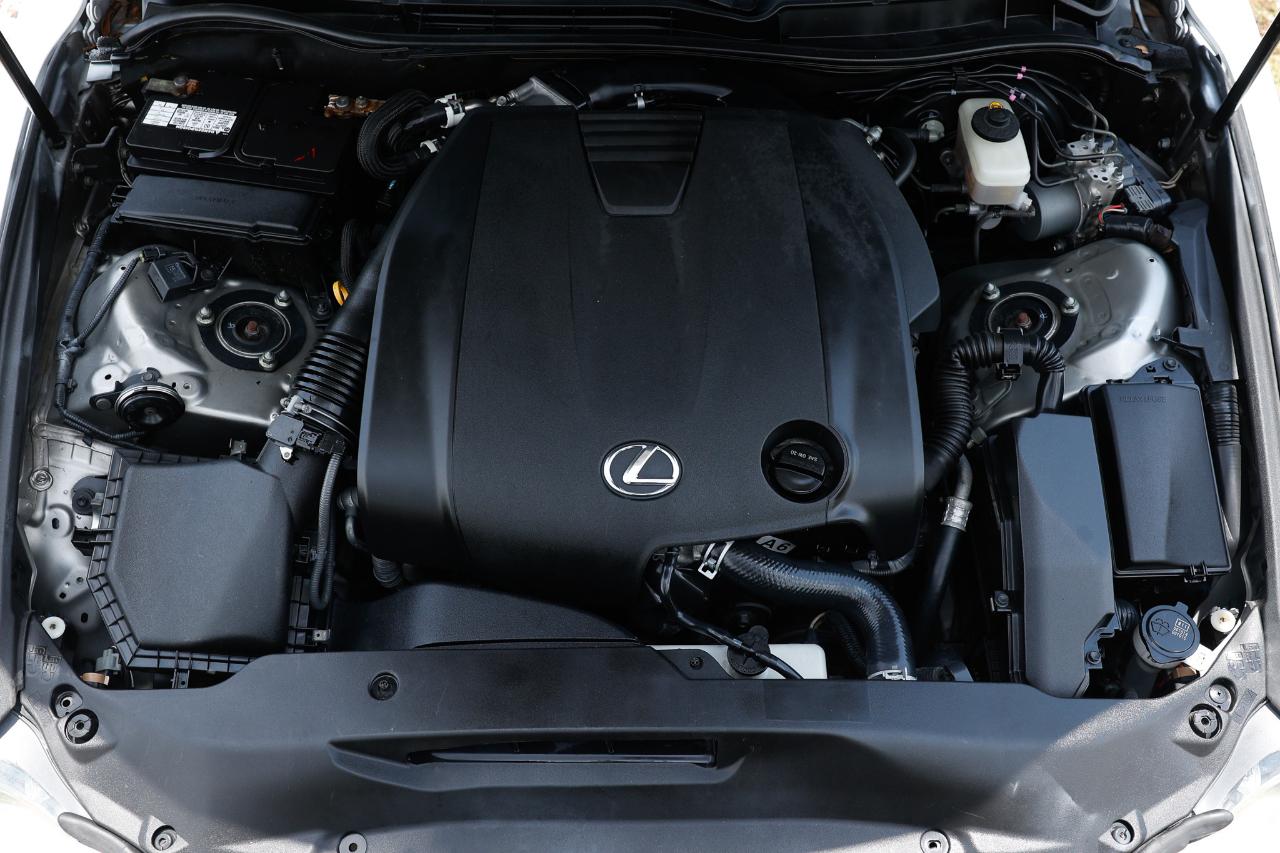 Lexus IS 250  2015