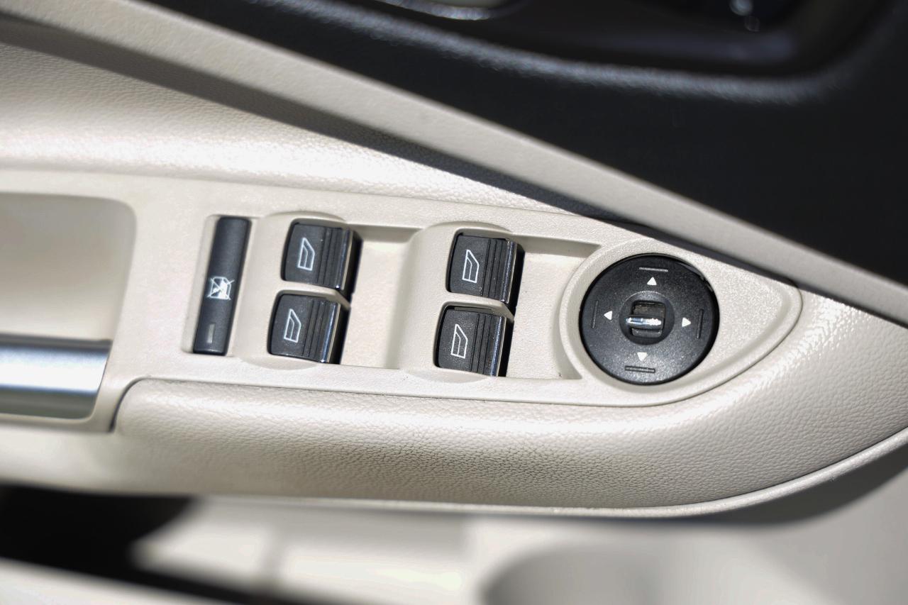 Ford Escape  2013