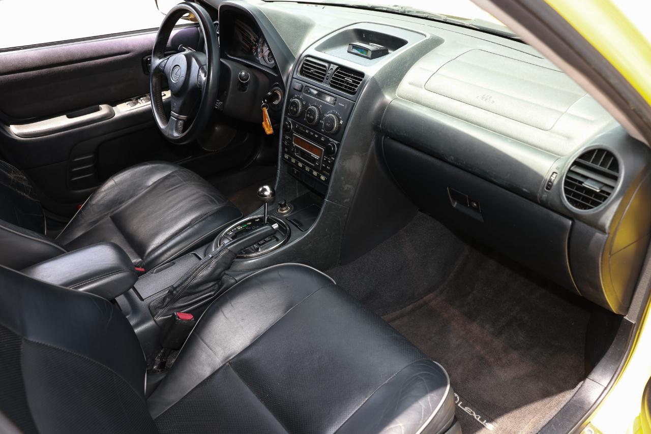 Lexus IS 300  2003