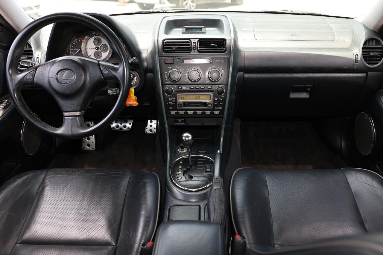 Lexus IS 300  2003