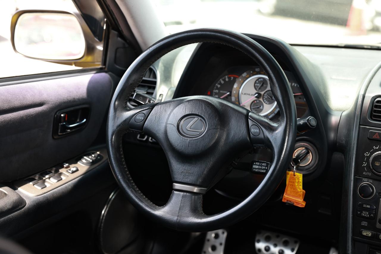 Lexus IS 300  2003
