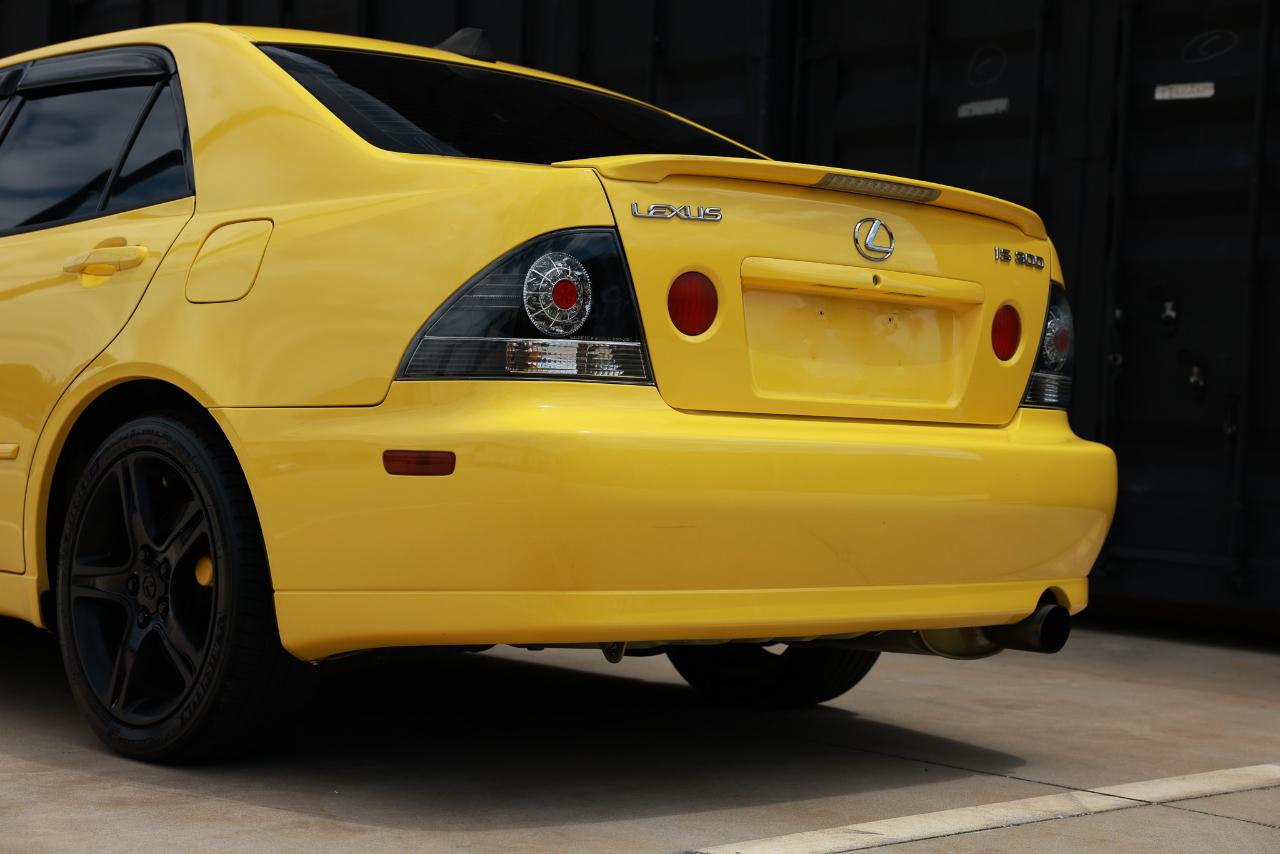 Lexus IS 300  2003
