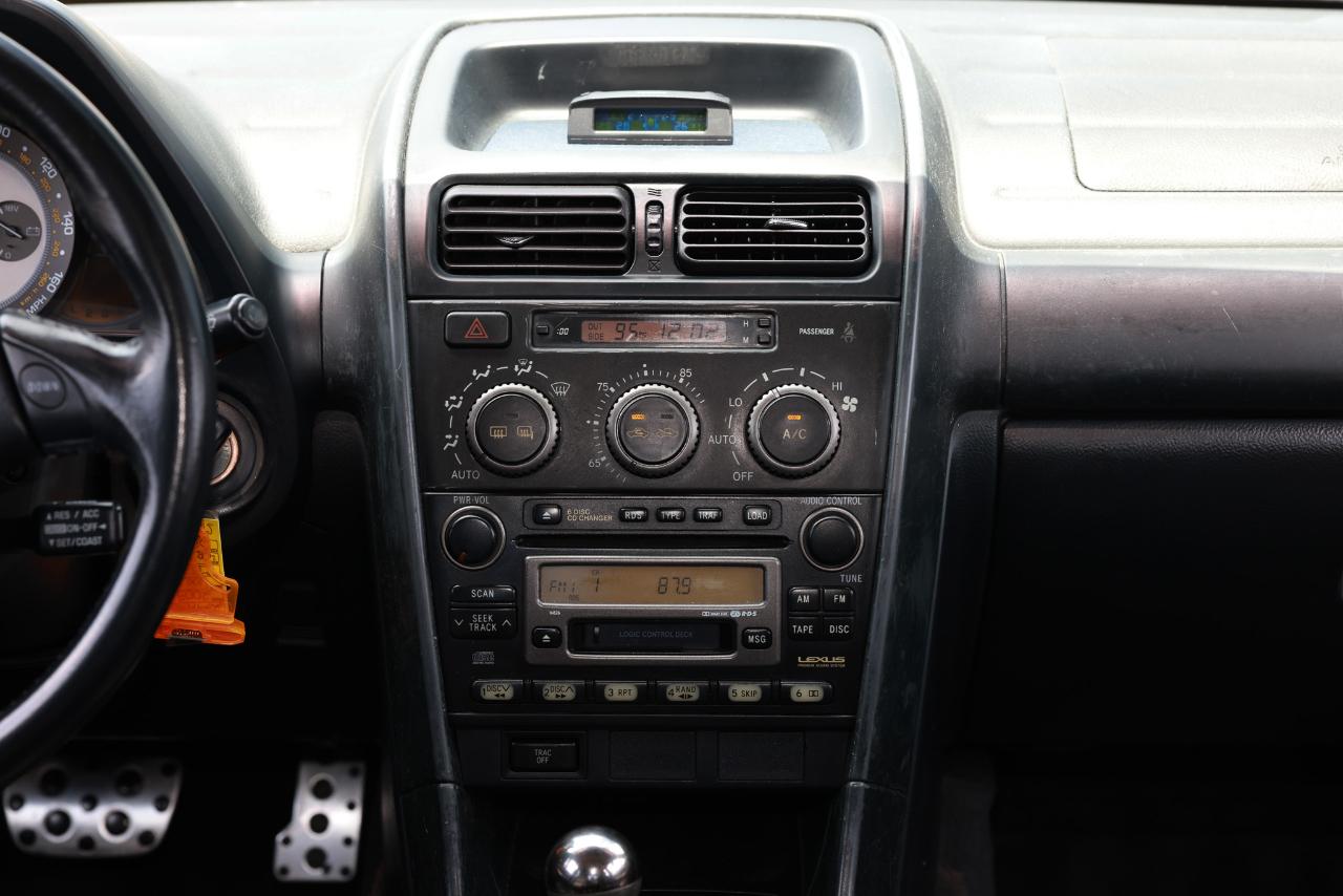 Lexus IS 300  2003