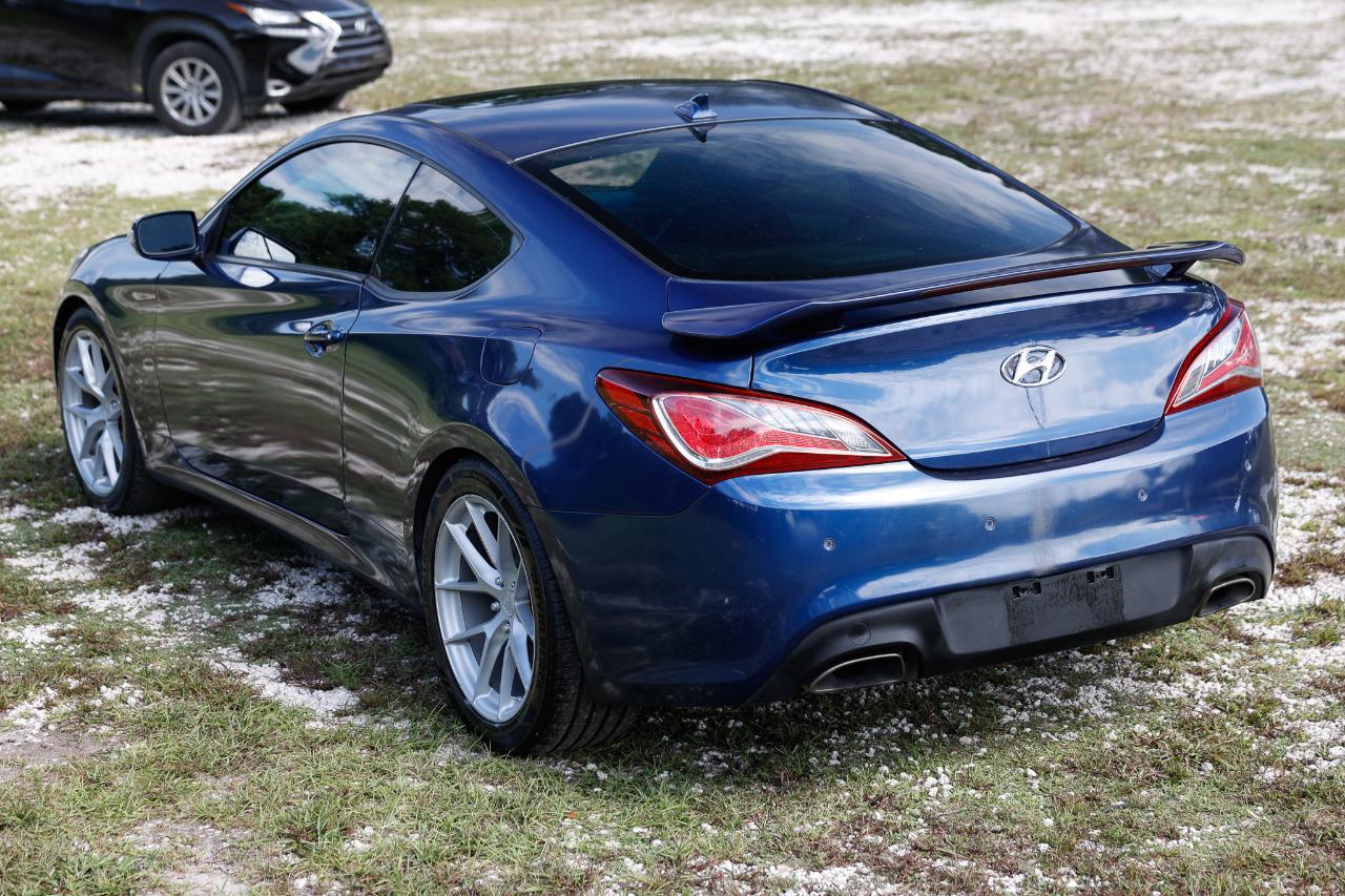 Hyundai Genesis Coupe  2016