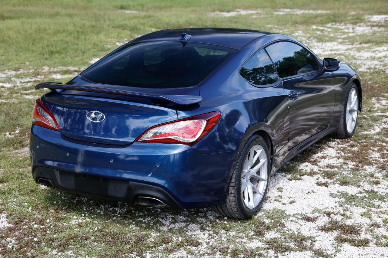 Hyundai Genesis Coupe  2016