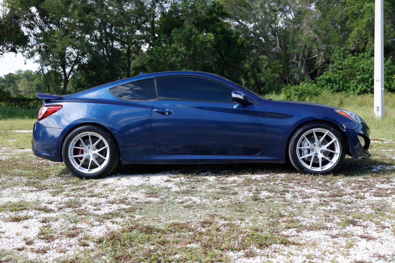 Hyundai Genesis Coupe  2016