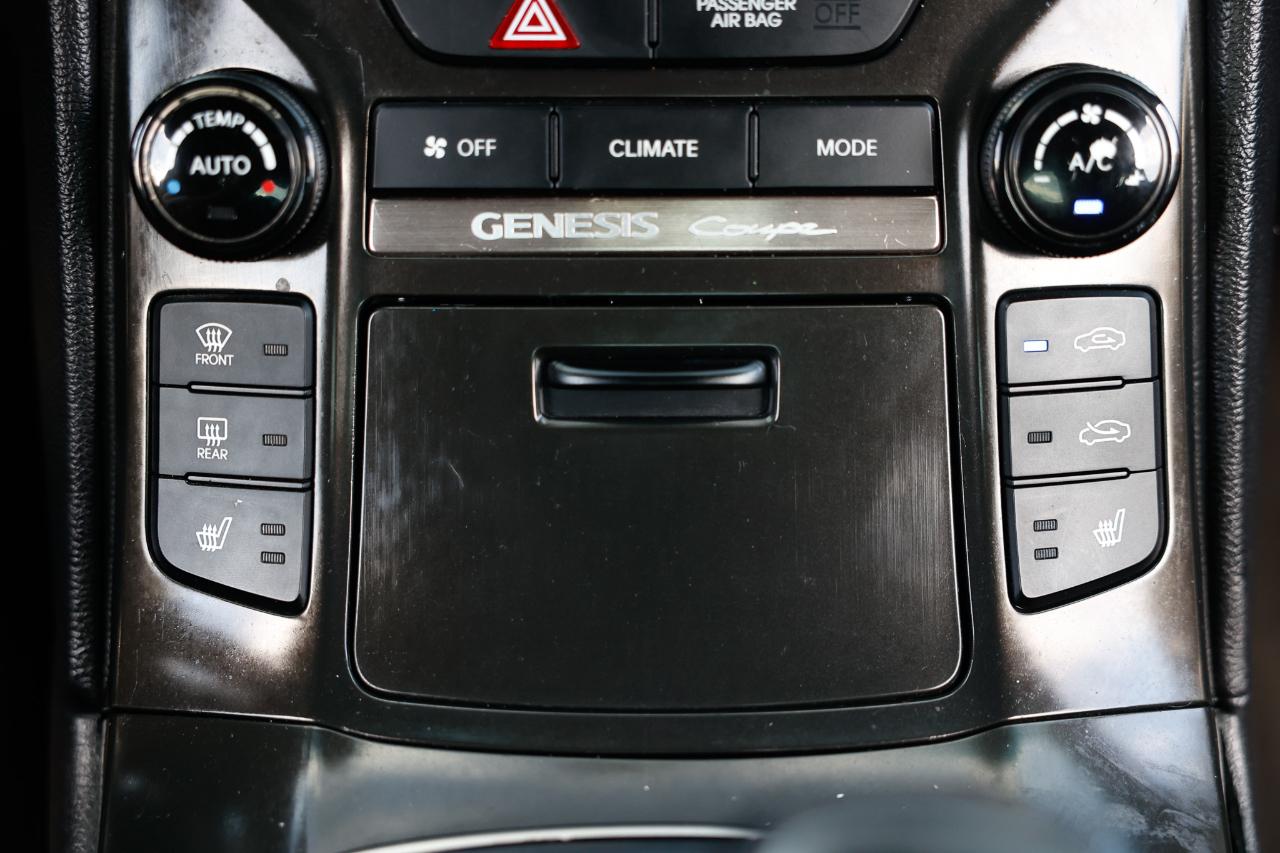Hyundai Genesis Coupe  2016