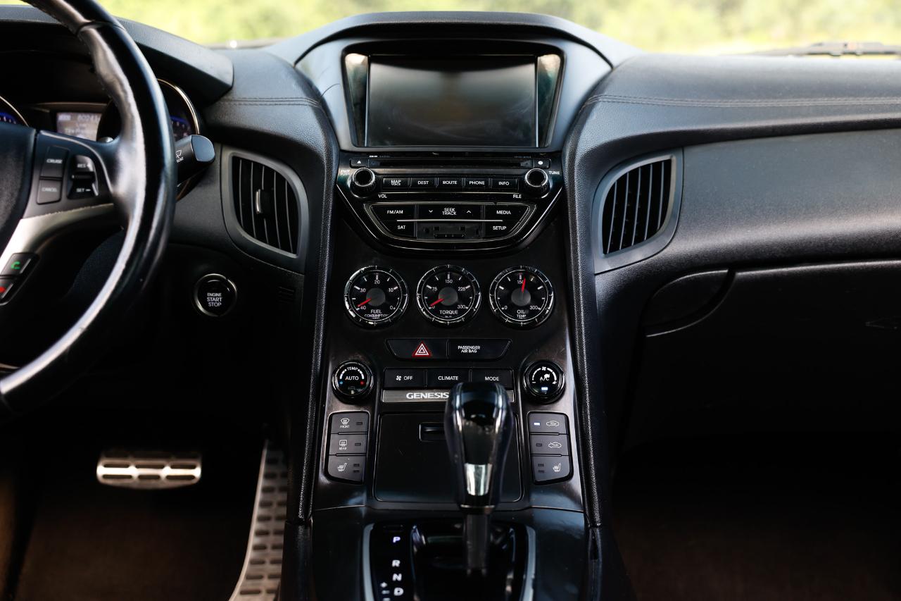 Hyundai Genesis Coupe  2016