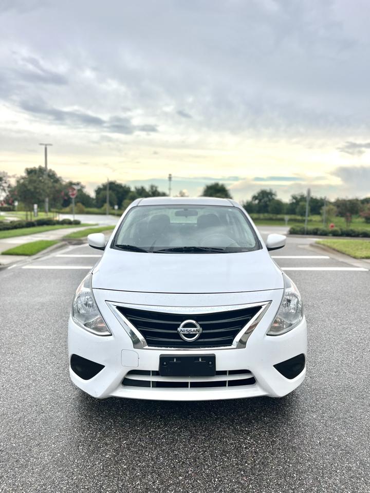 Nissan Versa  2016