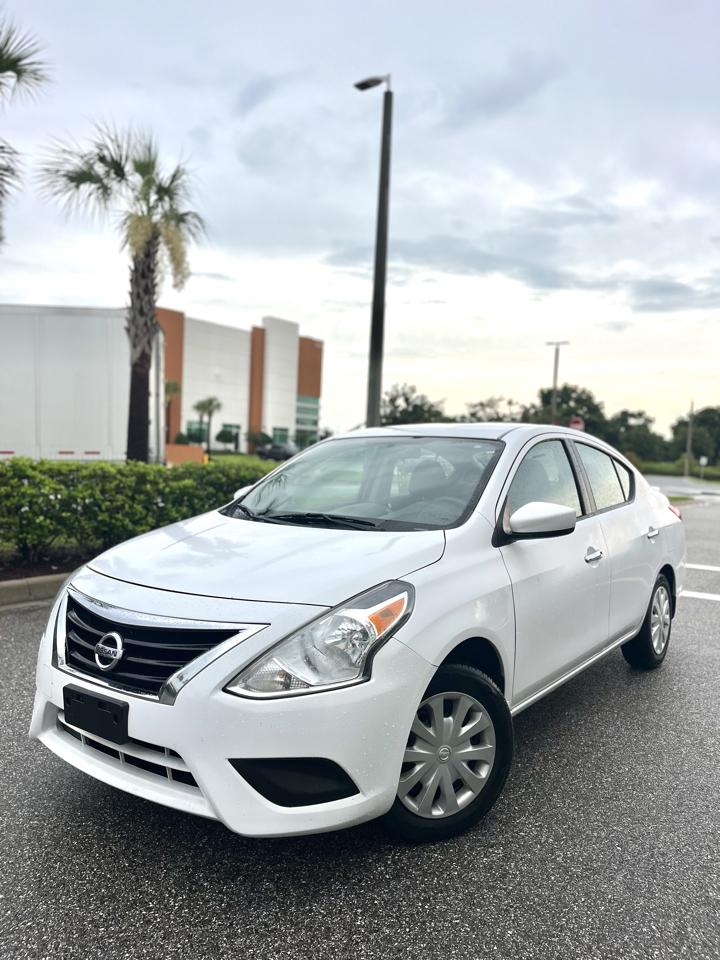 Nissan Versa  2016