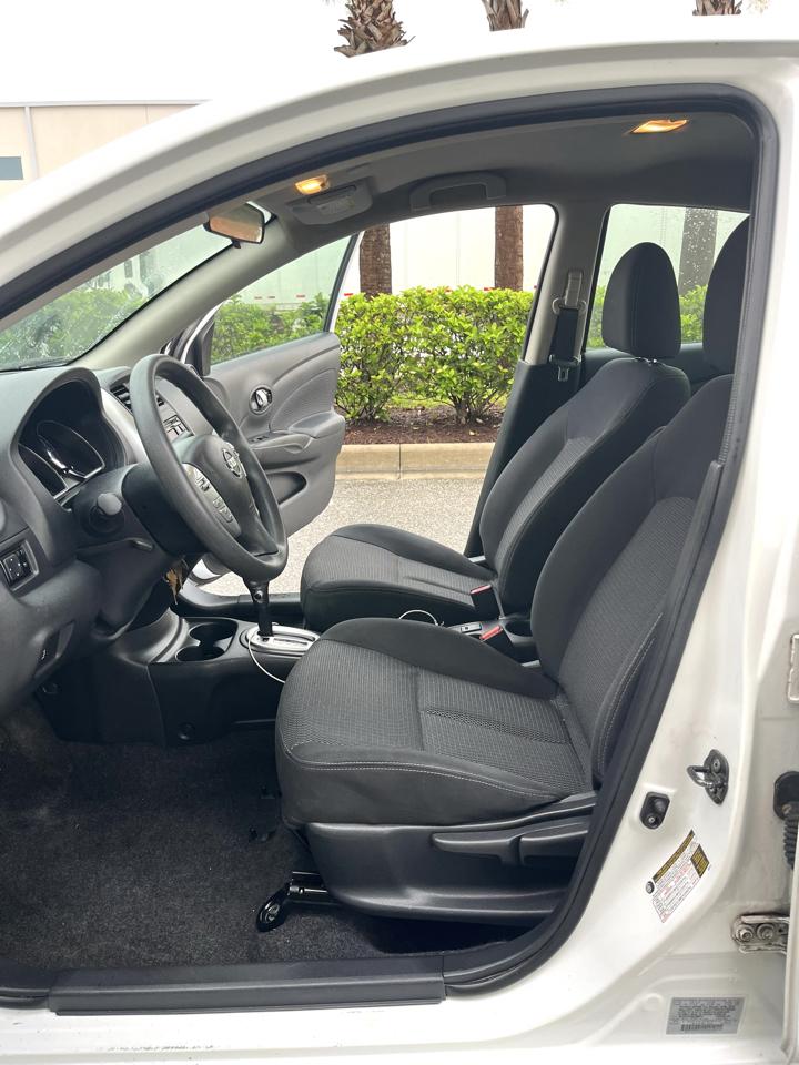 Nissan Versa  2016
