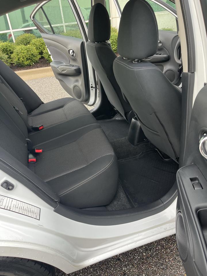 Nissan Versa  2016